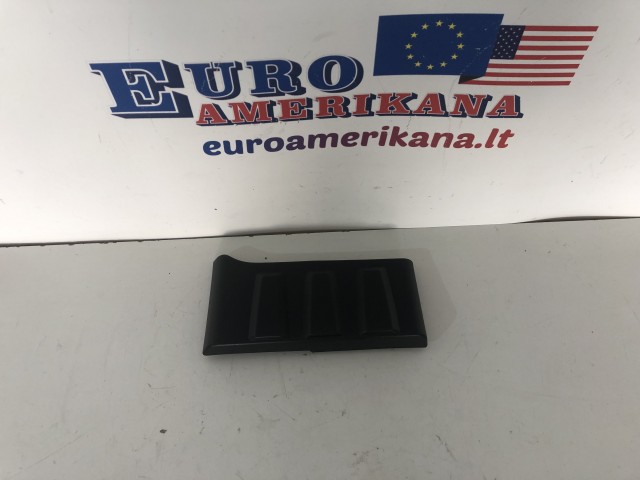 Cap (left)